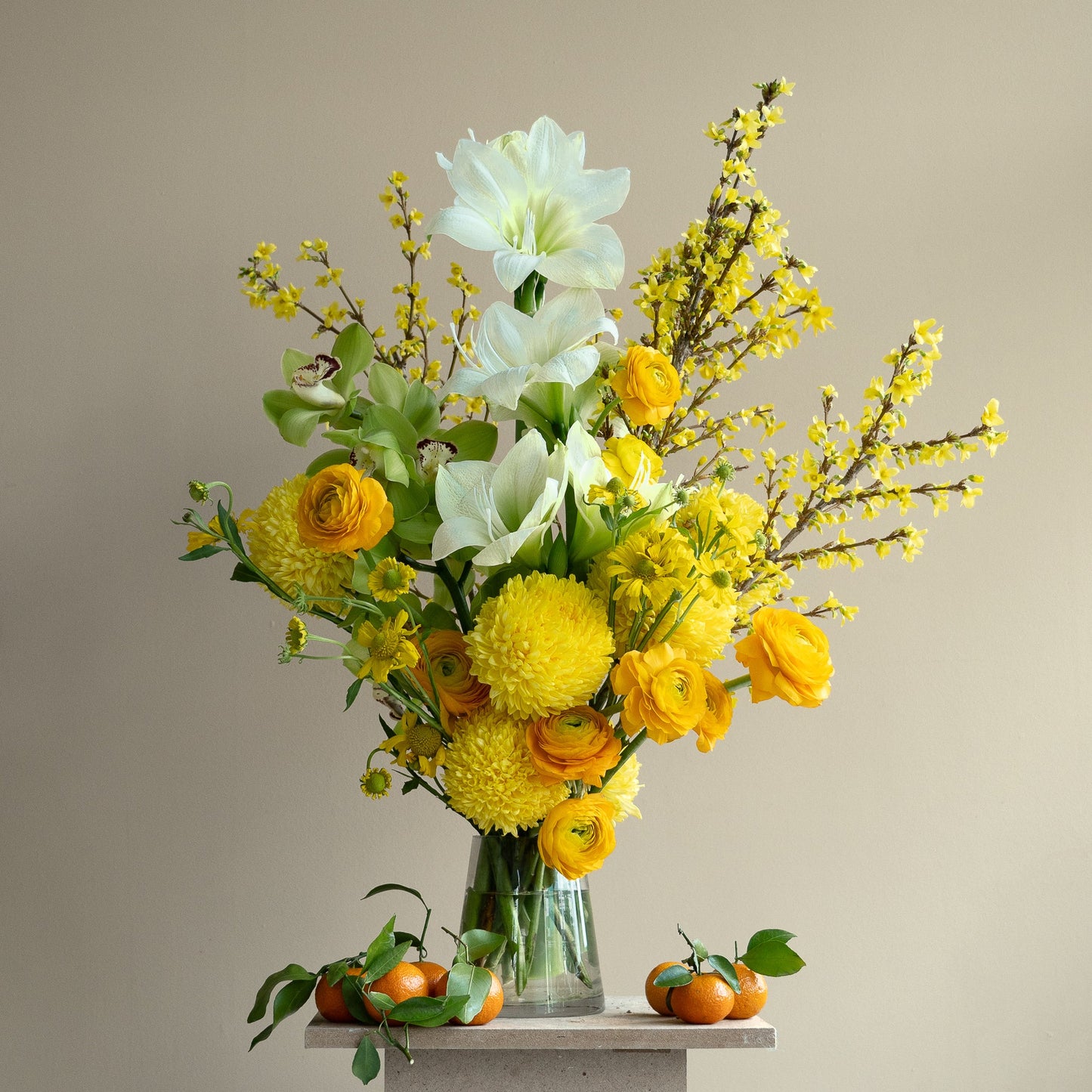 LEMON LIME VASE ARRANGEMENT