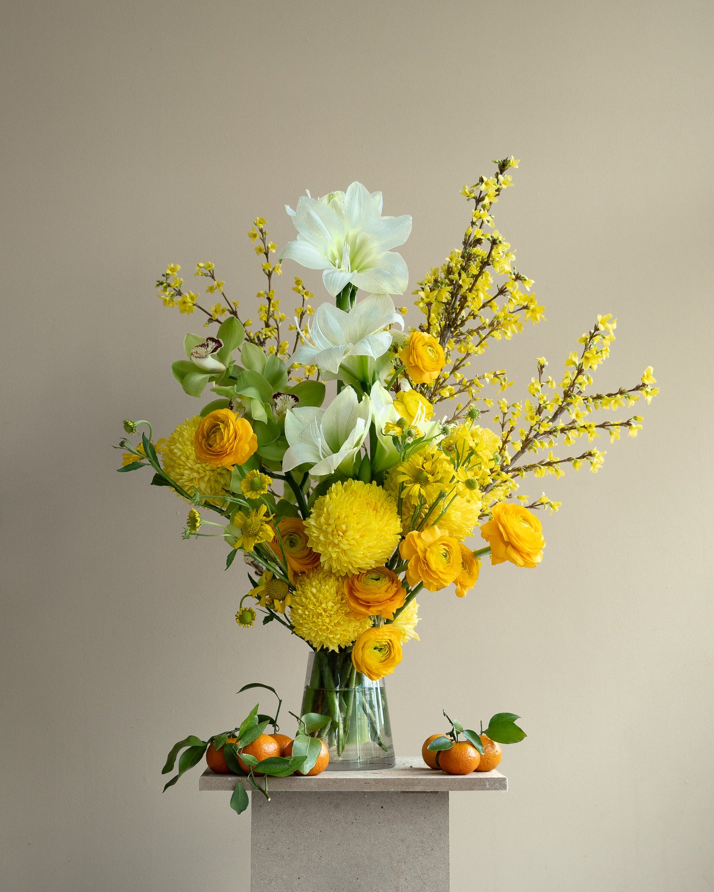 LEMON LIME VASE ARRANGEMENT