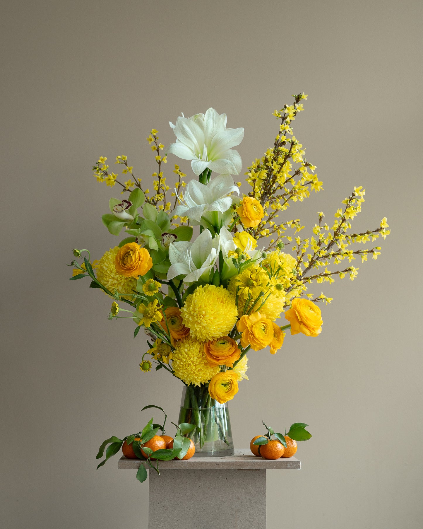 LEMON LIME VASE ARRANGEMENT