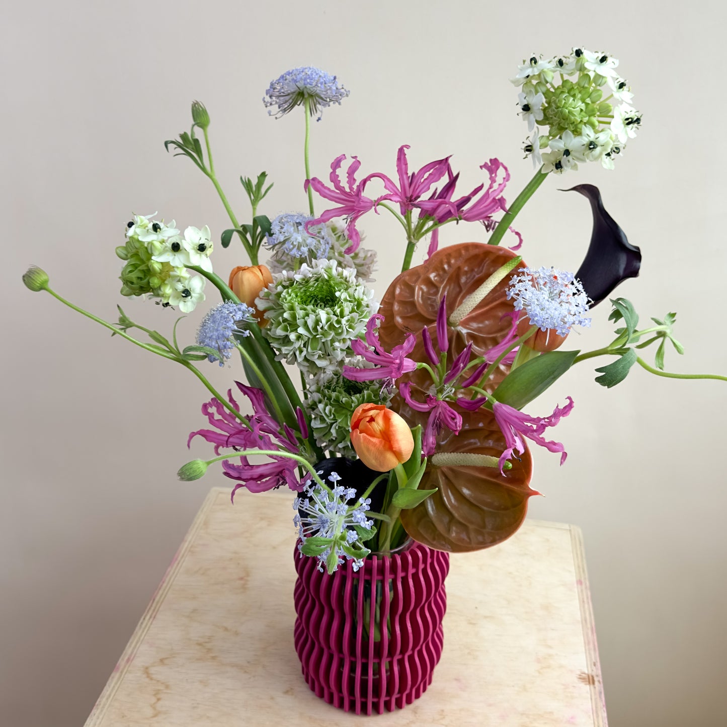 Valentine's Day Special - Vase Arrangement, Fuchsia